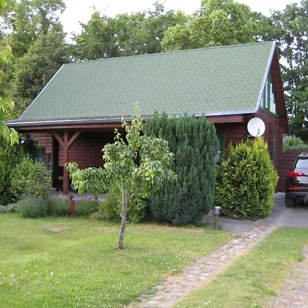 Сasa de vacaciones Magnificent Holiday House By Lake Kummerow *