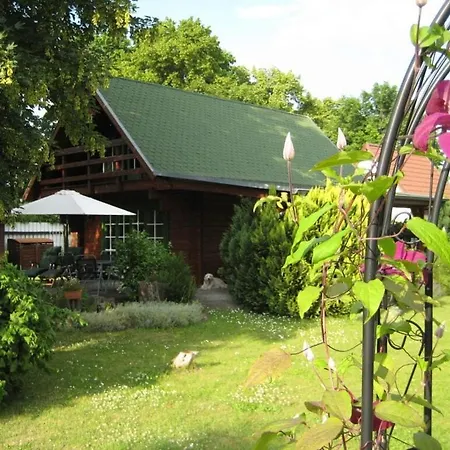 Magnificent Holiday House By Lake Kummerow Сasa de vacaciones
