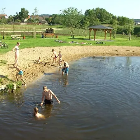 Magnificent Holiday House By Lake Kummerow Сasa de vacaciones *